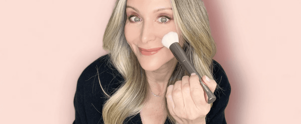 Beyond the Selfies: Unfiltered Musings on Beauty, Aging, and Everything In Between
