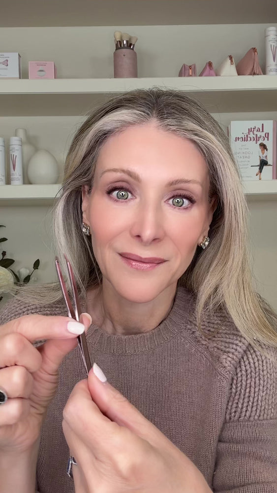 
                
                Load and play video in Gallery viewer, The Big Reveal Touch Up Tools for Lashes and Brows
                
                