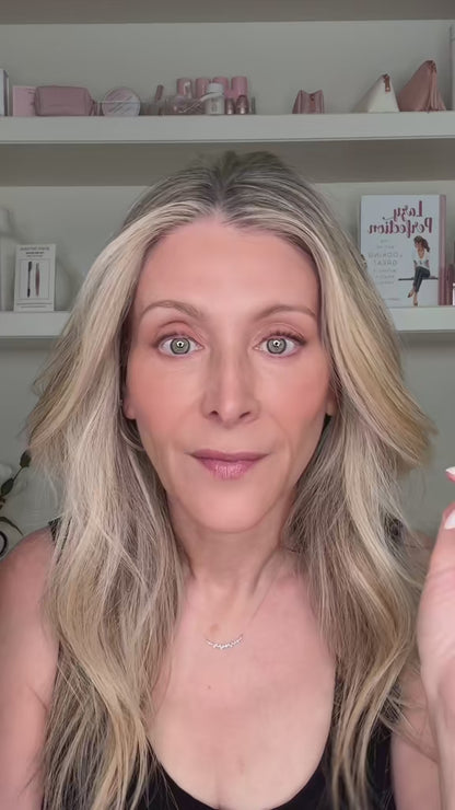 The Big Reveal Fluff and Hold Volumizing Mascara