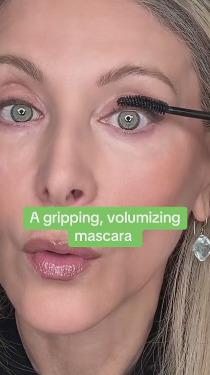 The Big Reveal Fluff and Hold Volumizing Mascara