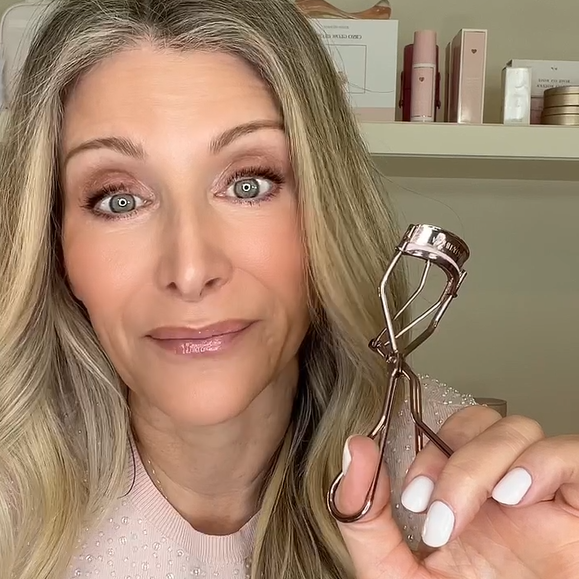 Ergonomic design of Big Reveal eyelash curler by Jenny Patinkin